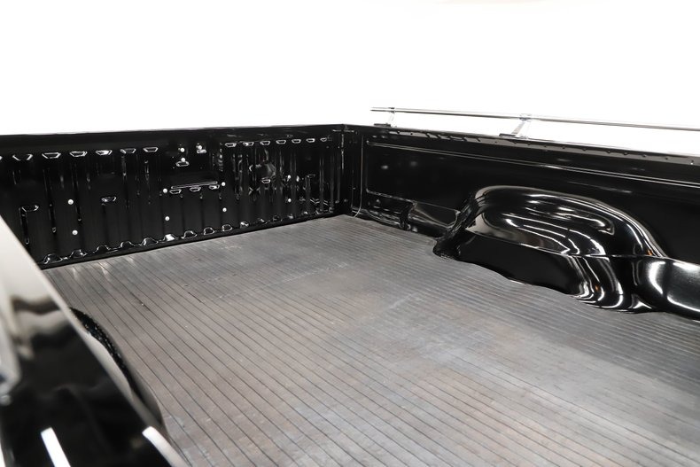 imgi_45_1985-ford-f150-xlt-lariat