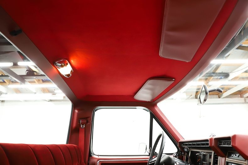 imgi_48_1985-ford-f150-xlt-lariat