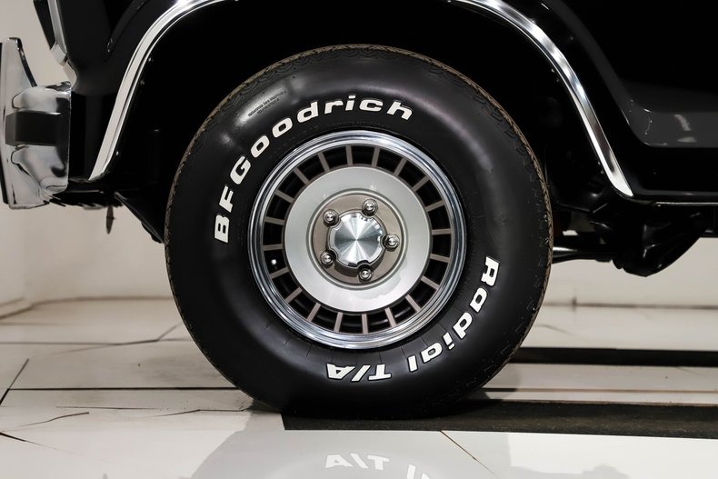 imgi_58_1985-ford-f150-xlt-lariat
