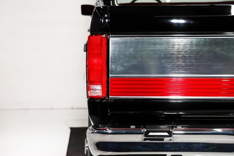 imgi_74_1985-ford-f150-xlt-lariat