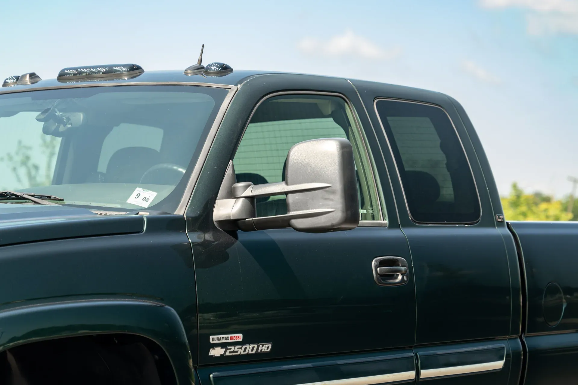imgi_81_2004-chevrolet-silverado-2500hd-ext-cab-143-5-wb-4wd-lt