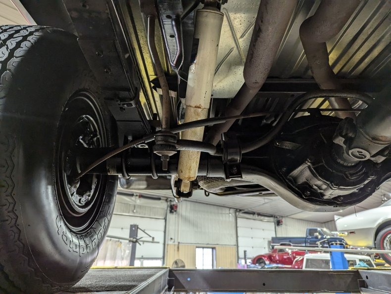 imgi_83_1985-ford-f150-xlt-lariat