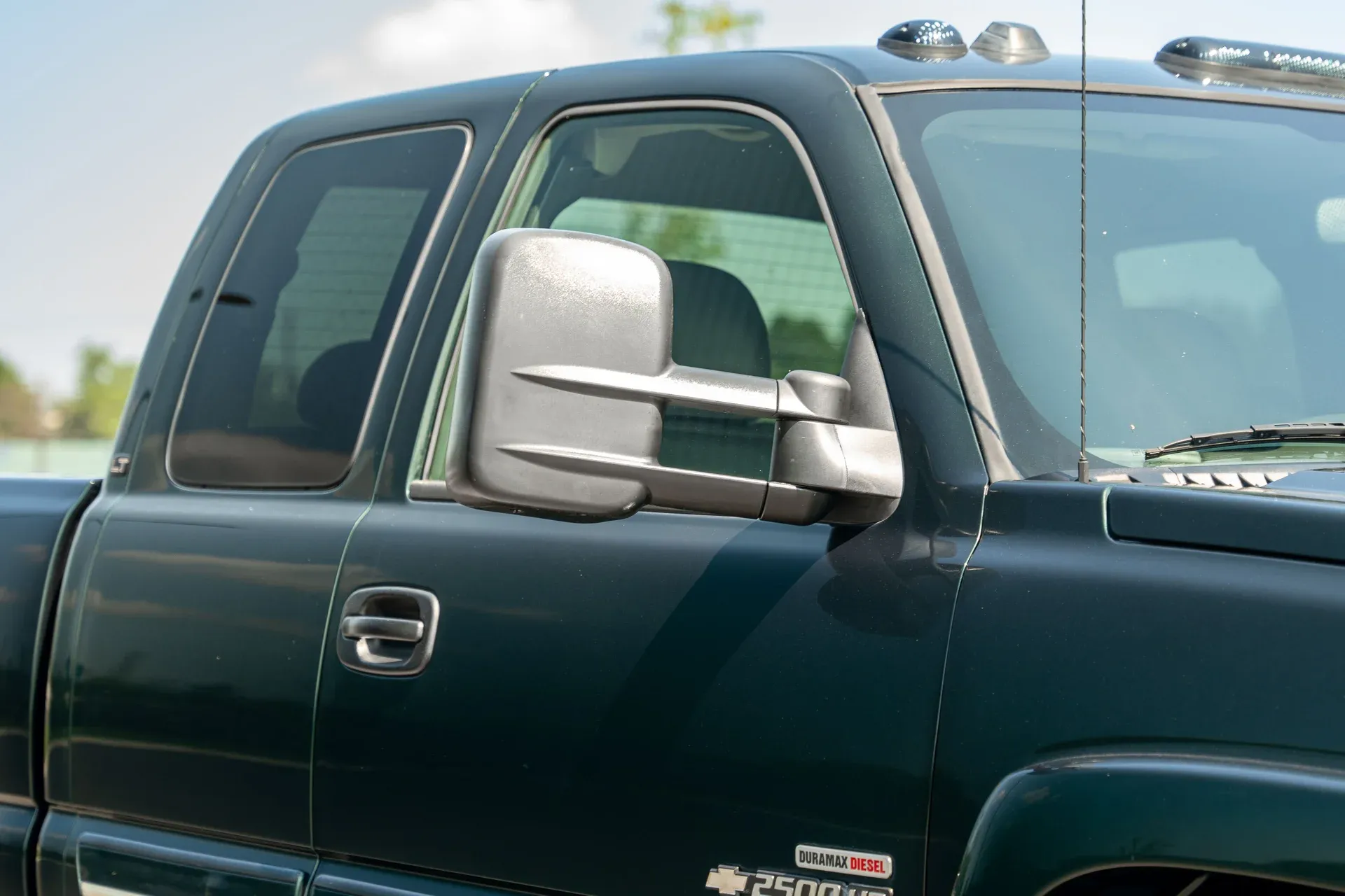 imgi_84_2004-chevrolet-silverado-2500hd-ext-cab-143-5-wb-4wd-lt