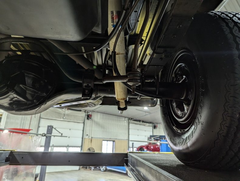 imgi_85_1985-ford-f150-xlt-lariat
