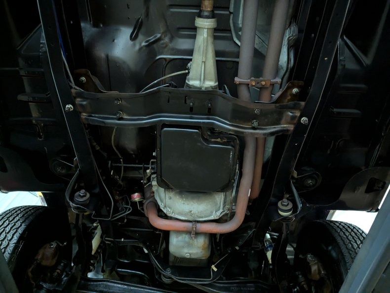 imgi_90_1985-ford-f150-xlt-lariat