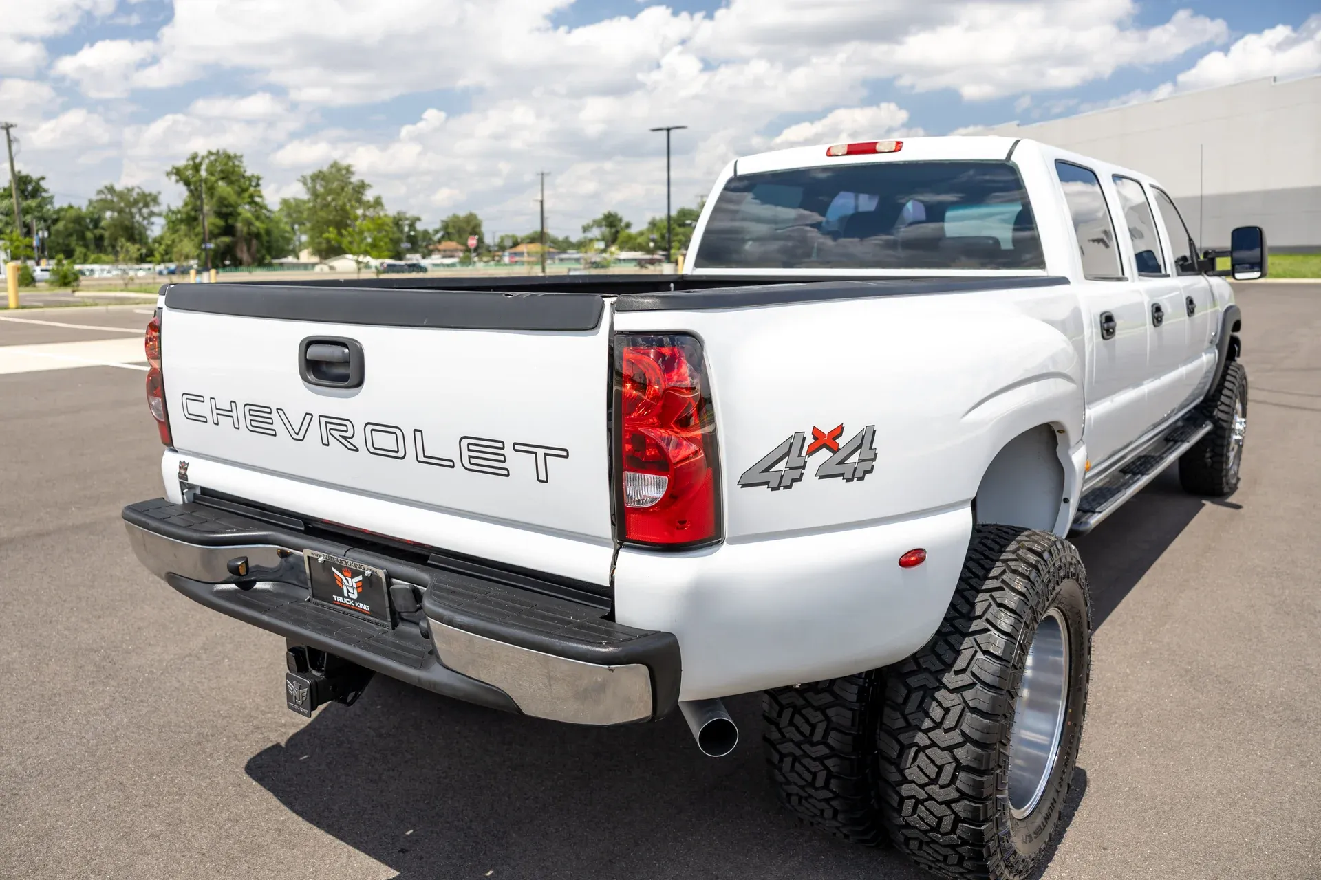 imgi_94_2003-chevrolet-silverado-3500-crew-cab-167-wb-4wd-drw