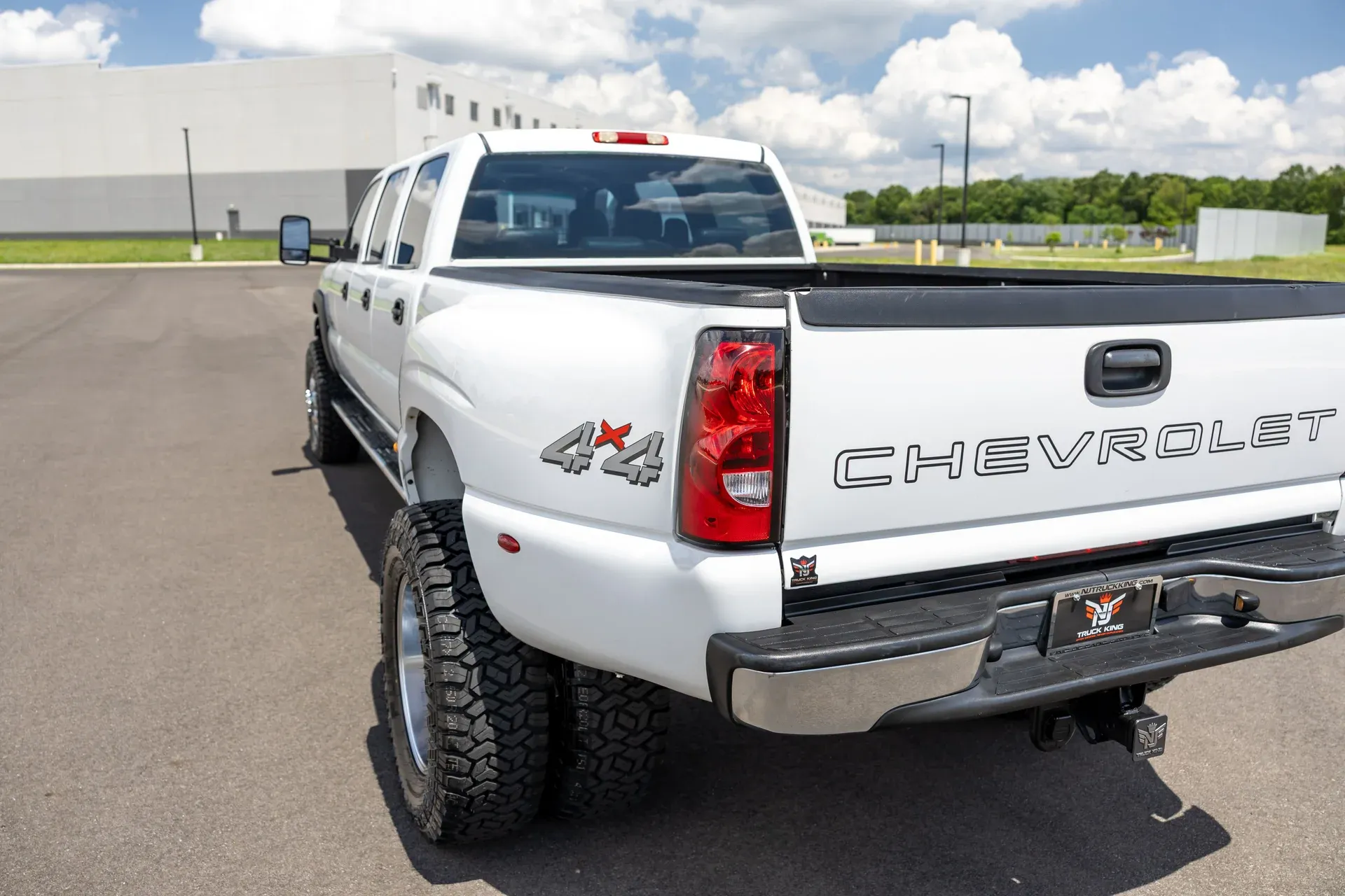 imgi_95_2003-chevrolet-silverado-3500-crew-cab-167-wb-4wd-drw
