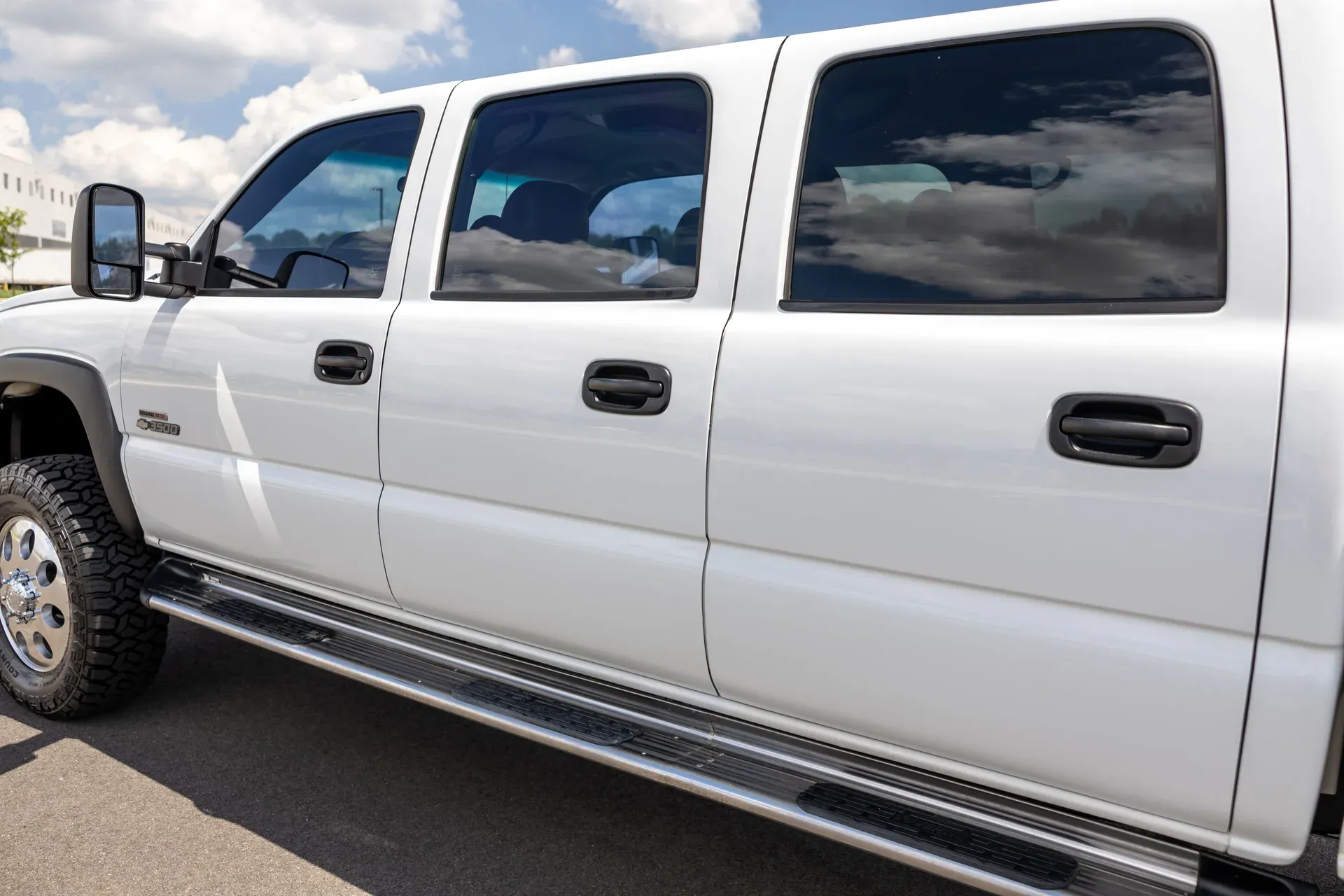 imgi_98_2003-chevrolet-silverado-3500-crew-cab-167-wb-4wd-drw
