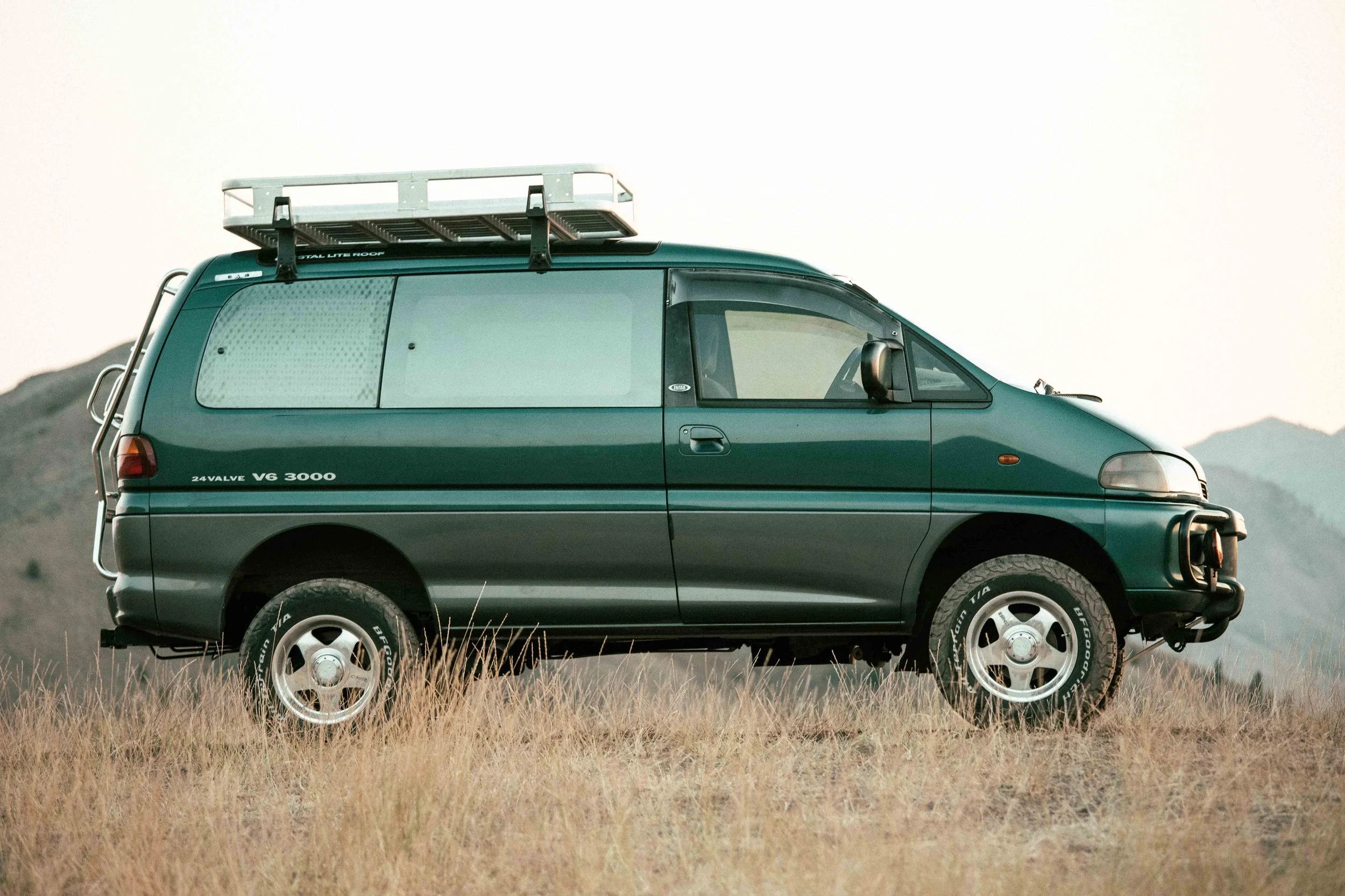 kimono-mitsubishi-delica-for-sale-02