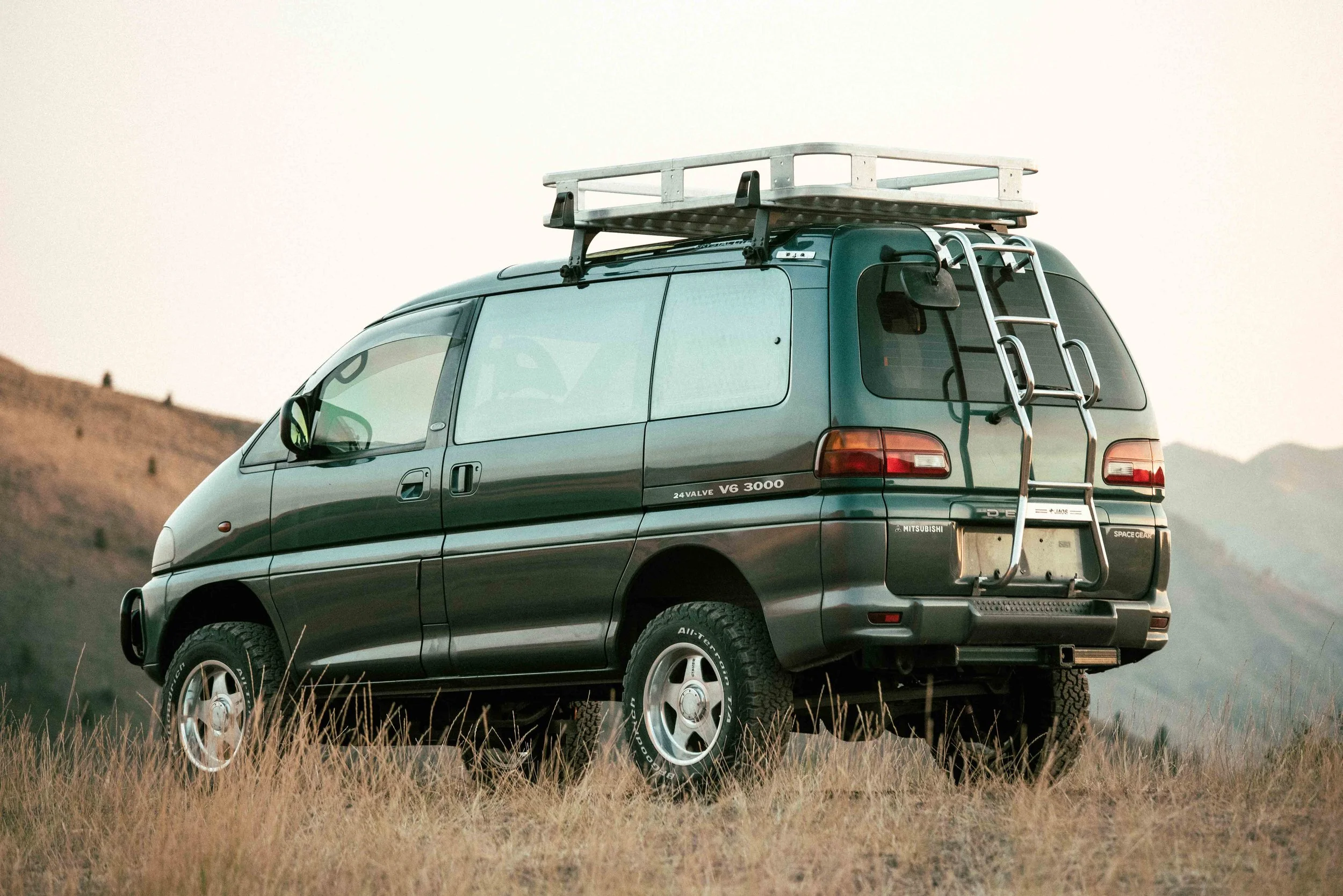 kimono-mitsubishi-delica-for-sale-05
