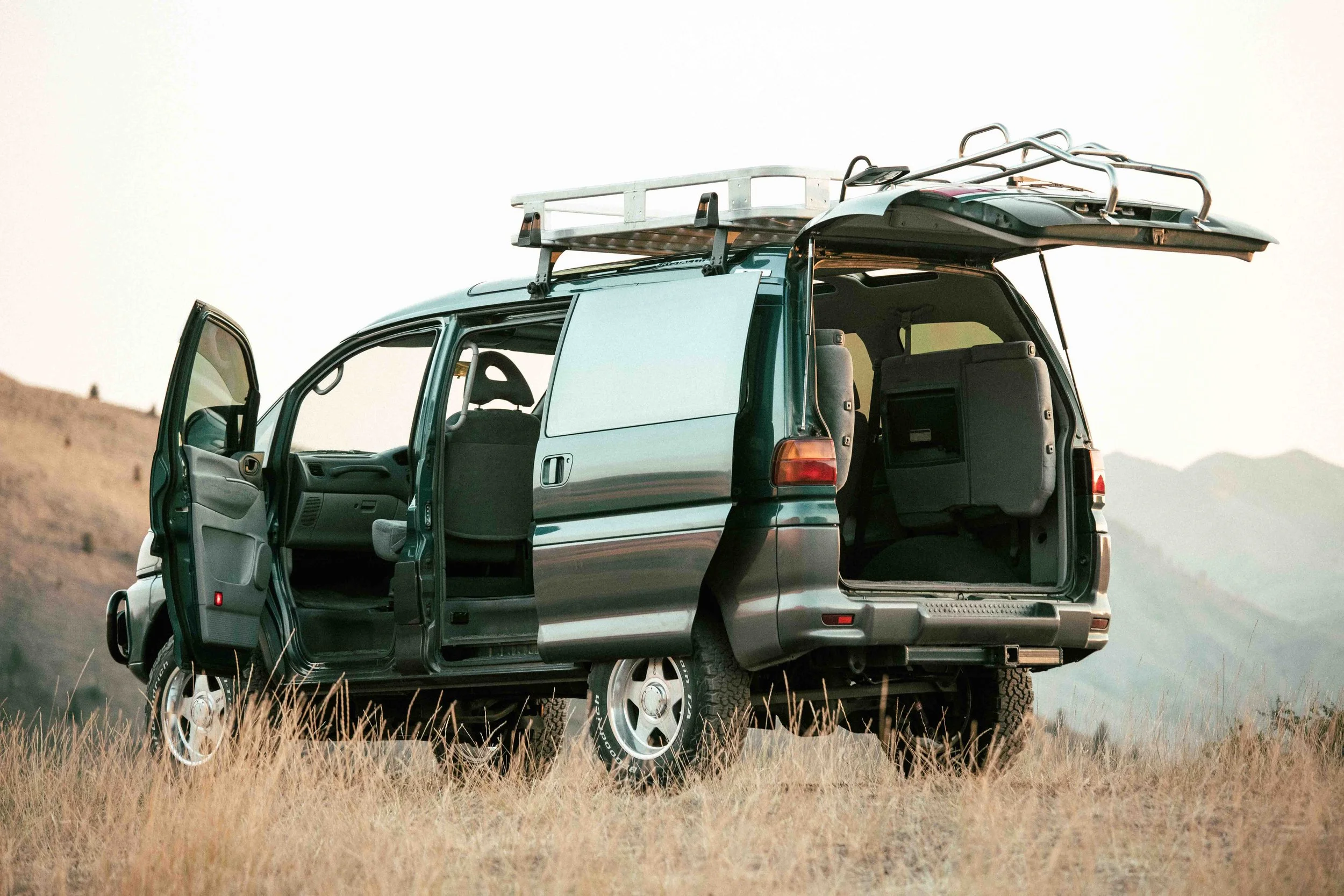 kimono-mitsubishi-delica-for-sale-06