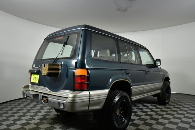 pre-owned-1997-mitsubishi-montero-ls-for-sale-bozeman-mt-10