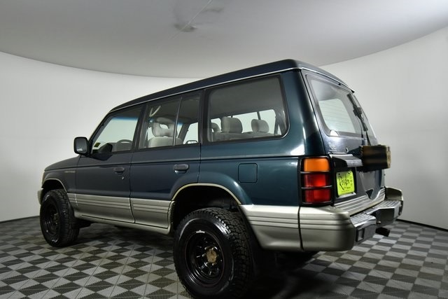 pre-owned-1997-mitsubishi-montero-ls-for-sale-bozeman-mt-13