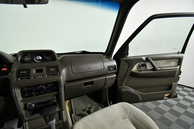 pre-owned-1997-mitsubishi-montero-ls-for-sale-bozeman-mt-19