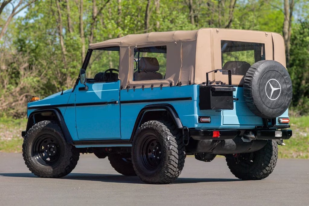 restored-1990-mercedes-benz-250gd-for-sale (101)