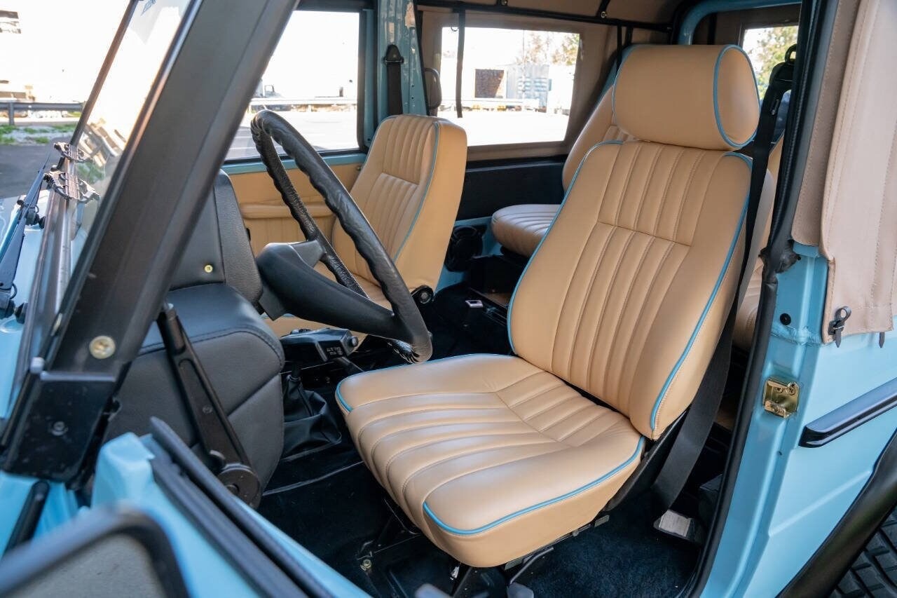 restored-1990-mercedes-benz-250gd-for-sale (30)