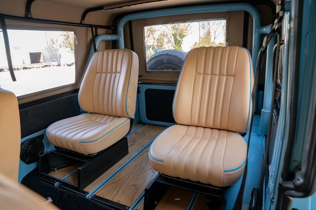 restored-1990-mercedes-benz-250gd-for-sale (32)