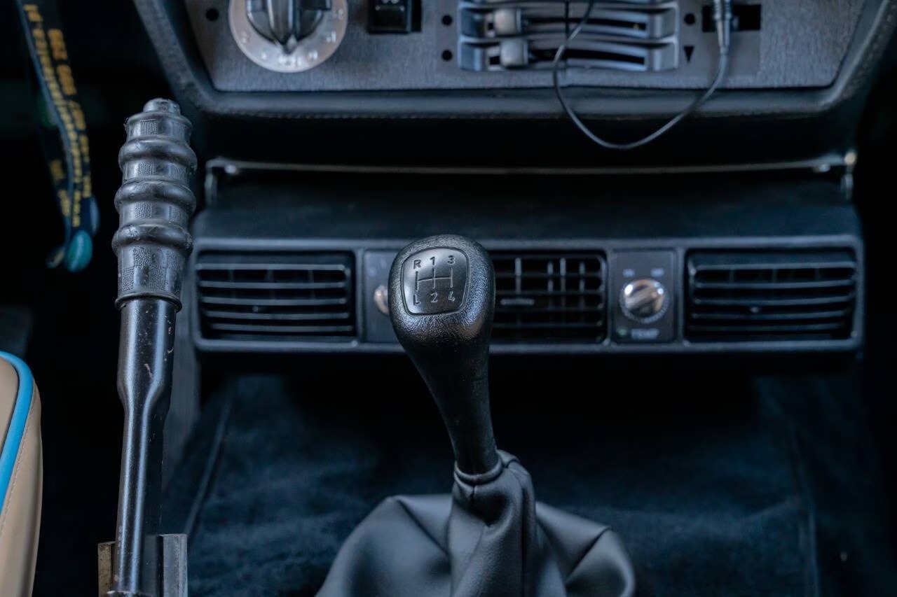 restored-1990-mercedes-benz-250gd-for-sale (36)