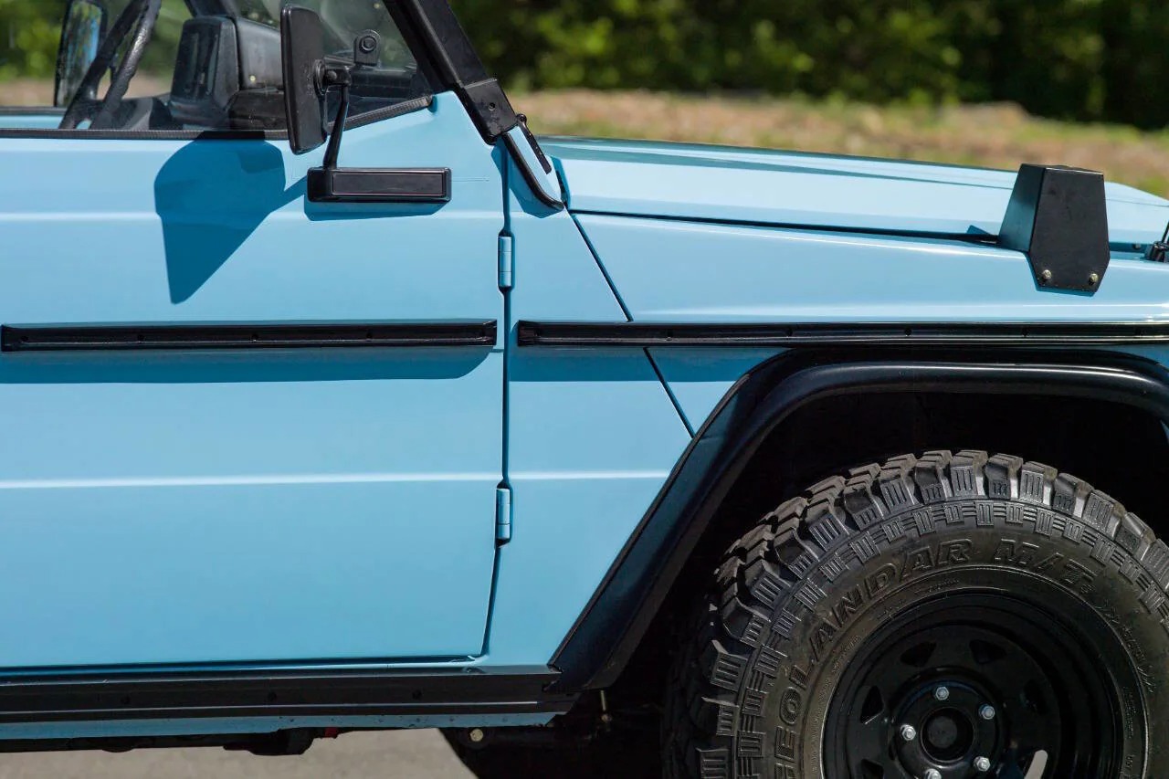 restored-1990-mercedes-benz-250gd-for-sale (55)