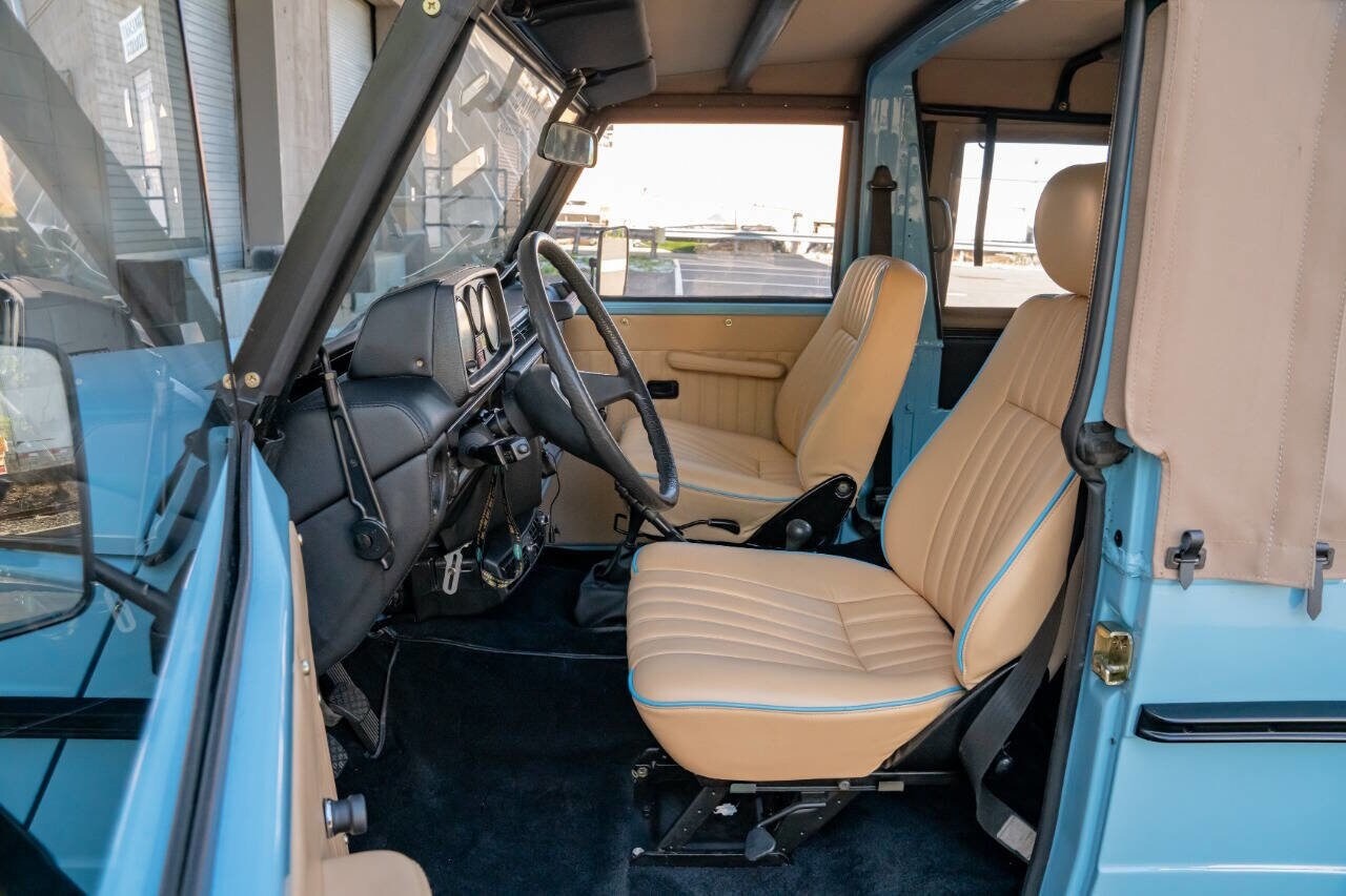 restored-1990-mercedes-benz-250gd-for-sale (60)