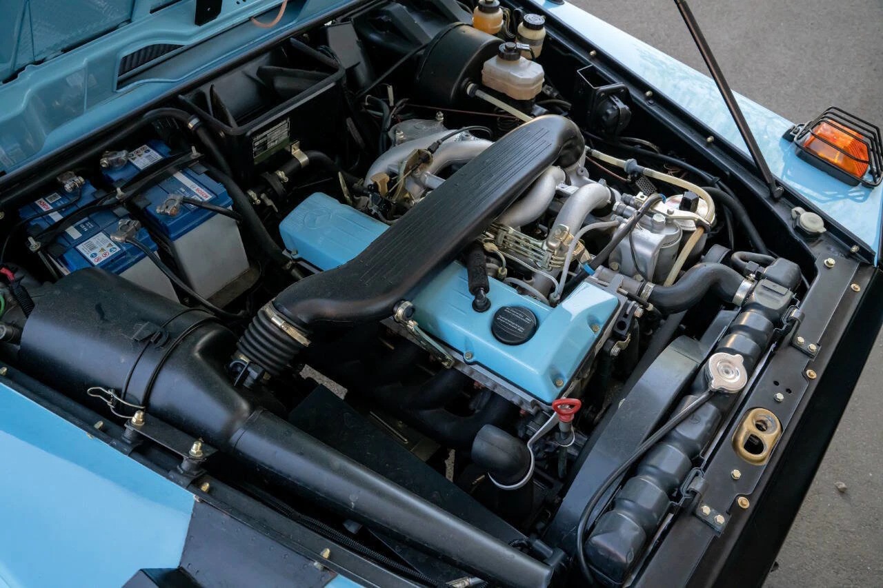 restored-1990-mercedes-benz-250gd-for-sale (7)