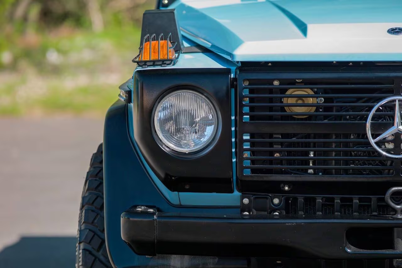 restored-1990-mercedes-benz-250gd-for-sale (83)