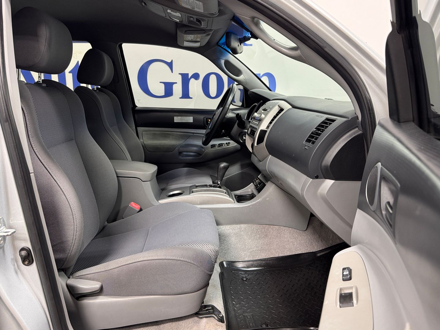 toyota-tacoma-double-cab-for-sale-09