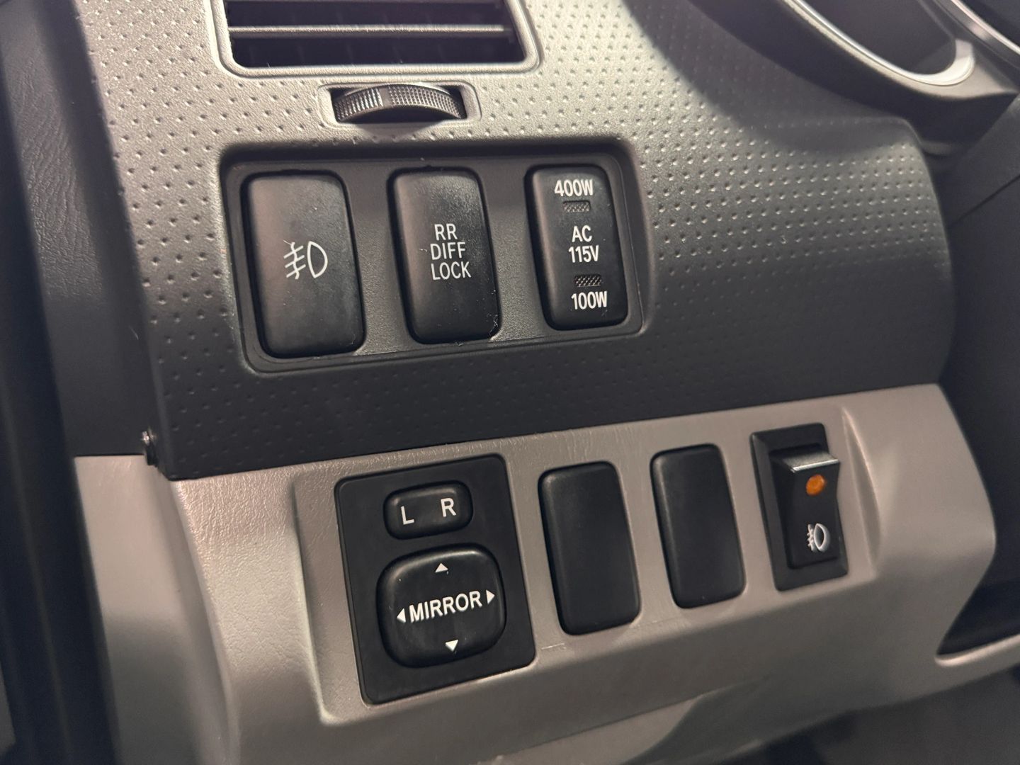 toyota-tacoma-double-cab-for-sale-16