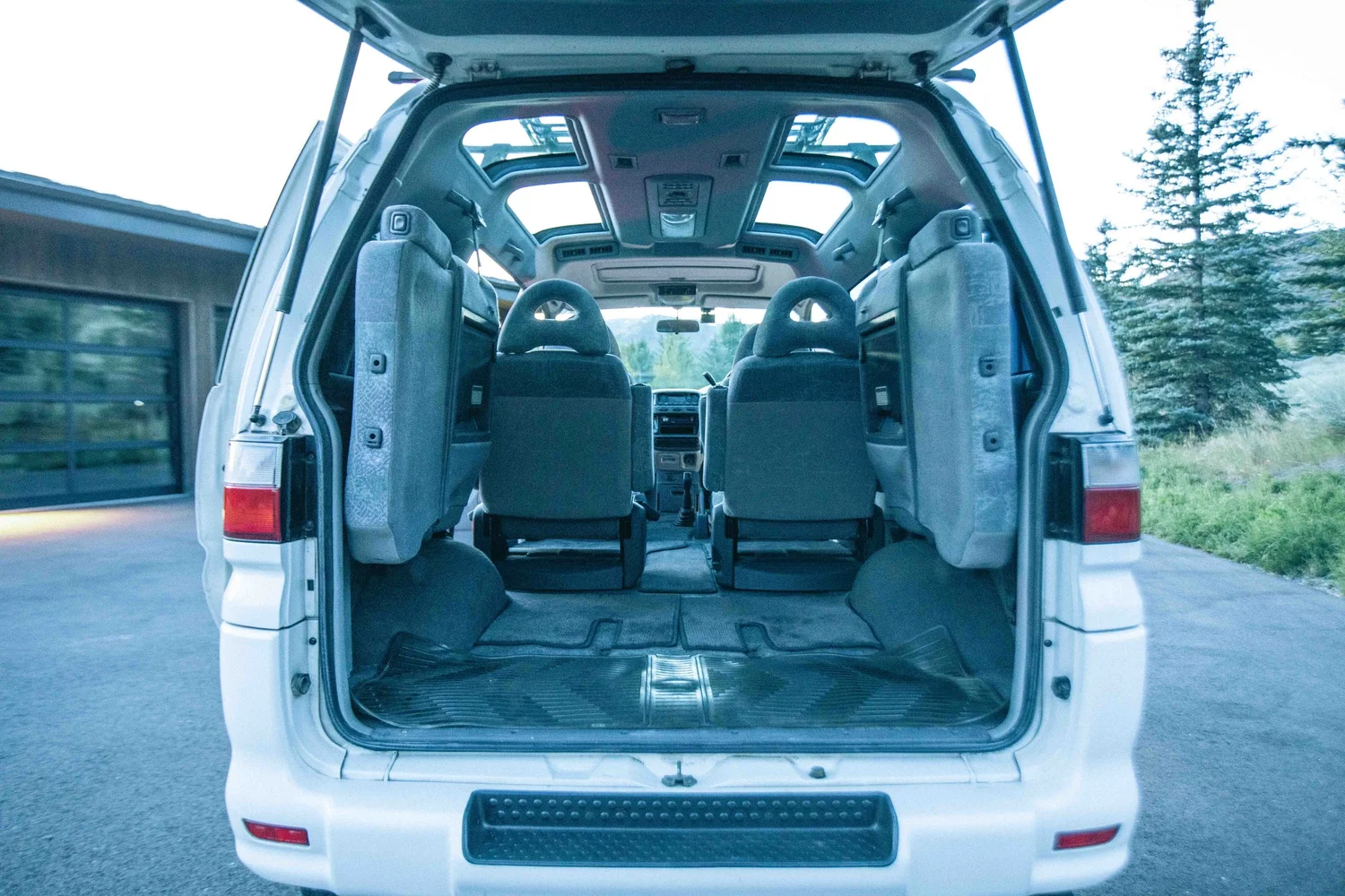 zeb-mitsubishi-delica-for-sale-nomadic-29