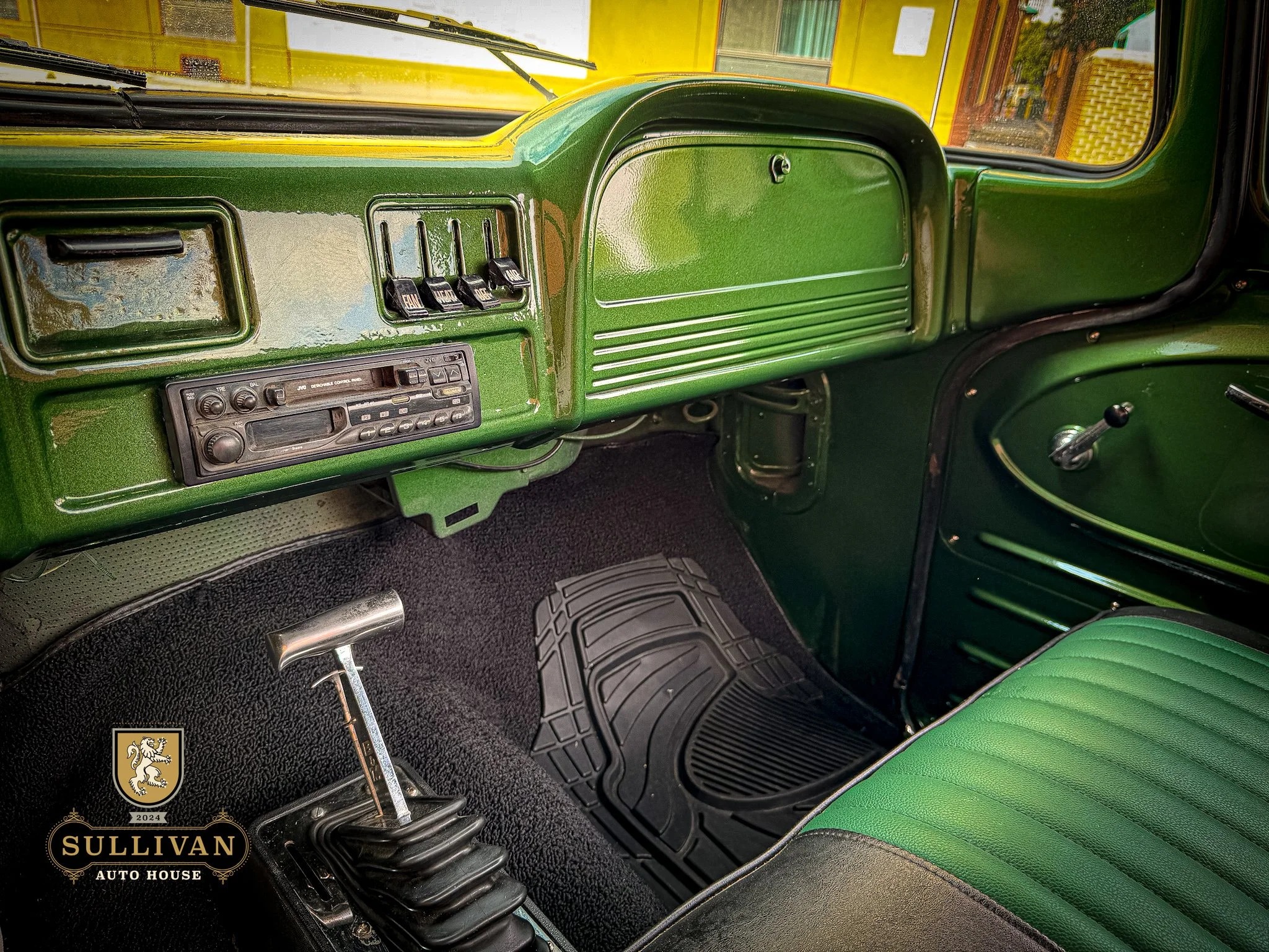 1963-chevy-c10-shortbed (25)