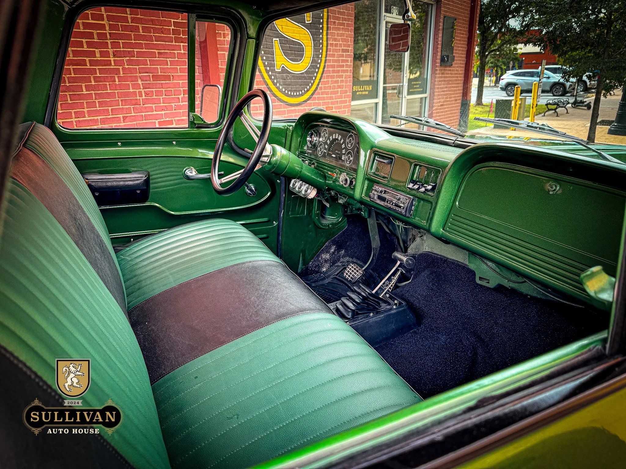 1963-chevy-c10-shortbed (44)