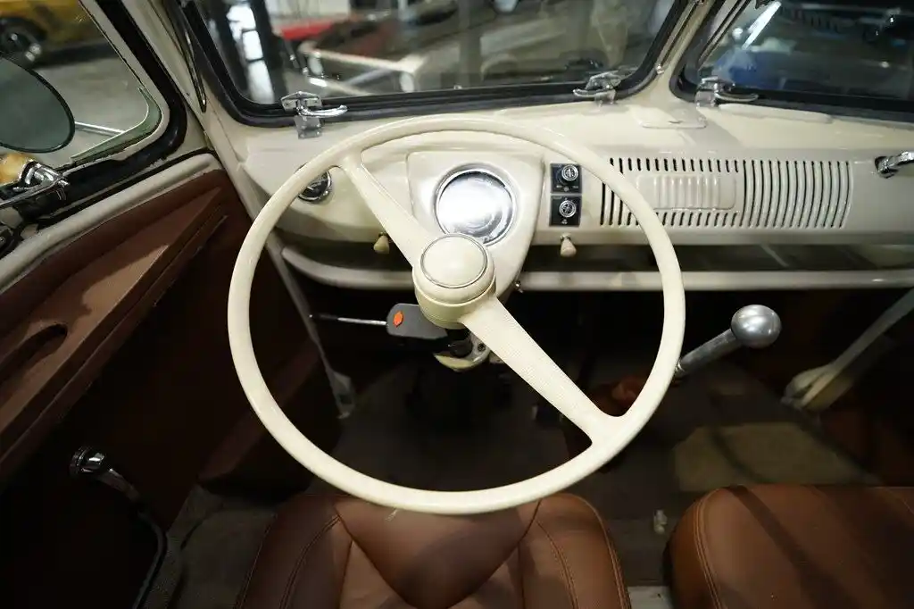 1966-volkwagen-bus-for-sale-boerne-tx-12