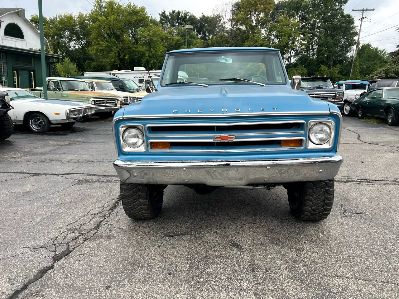 1969-chevy-k10-short-bed-4x4-for-sale-02