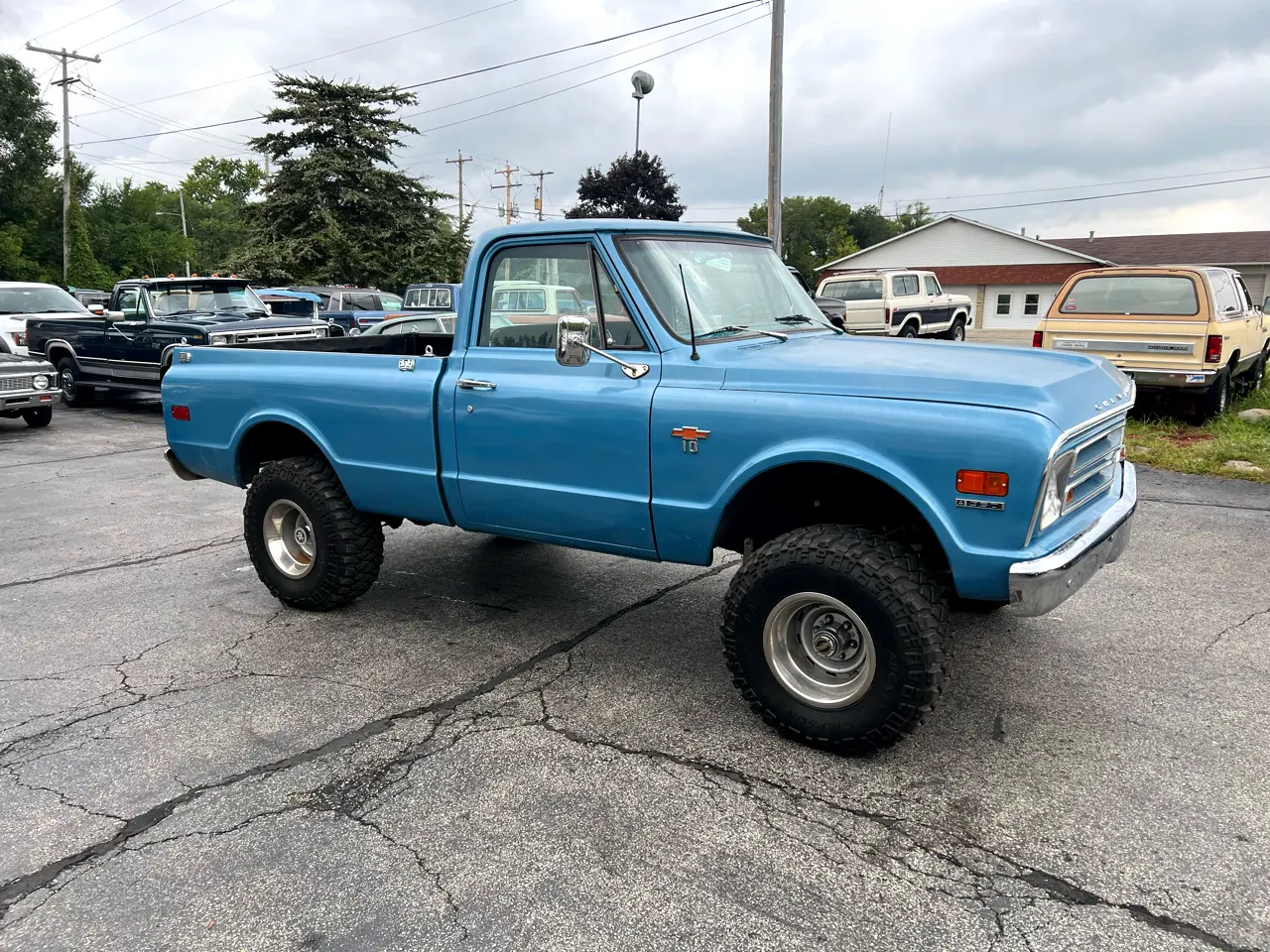 1969-chevy-k10-short-bed-4x4-for-sale-03