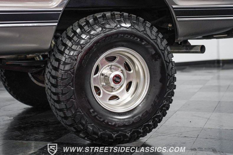 1970-chevrolet-k5-blazer-restomod (20)