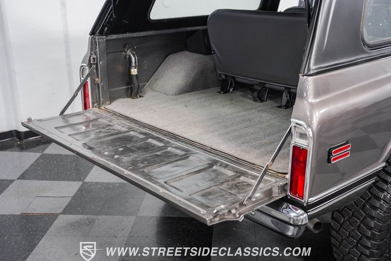 1970-chevrolet-k5-blazer-restomod (27)