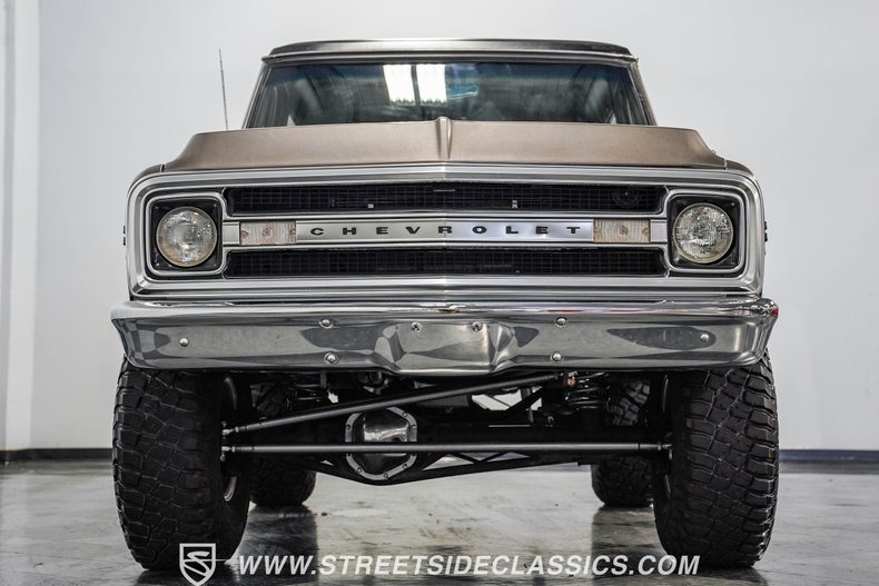 1970-chevrolet-k5-blazer-restomod (55)