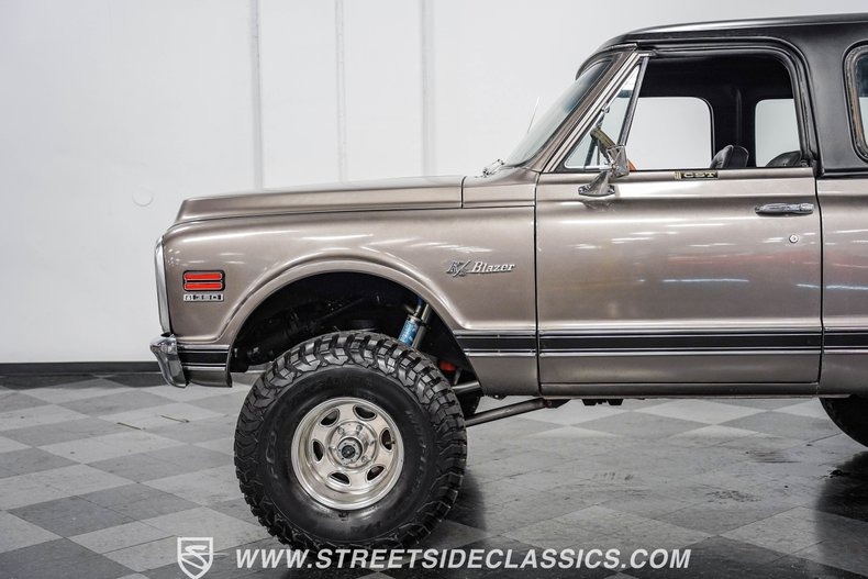 1970-chevrolet-k5-blazer-restomod (61)