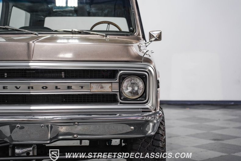 1970-chevrolet-k5-blazer-restomod (63)