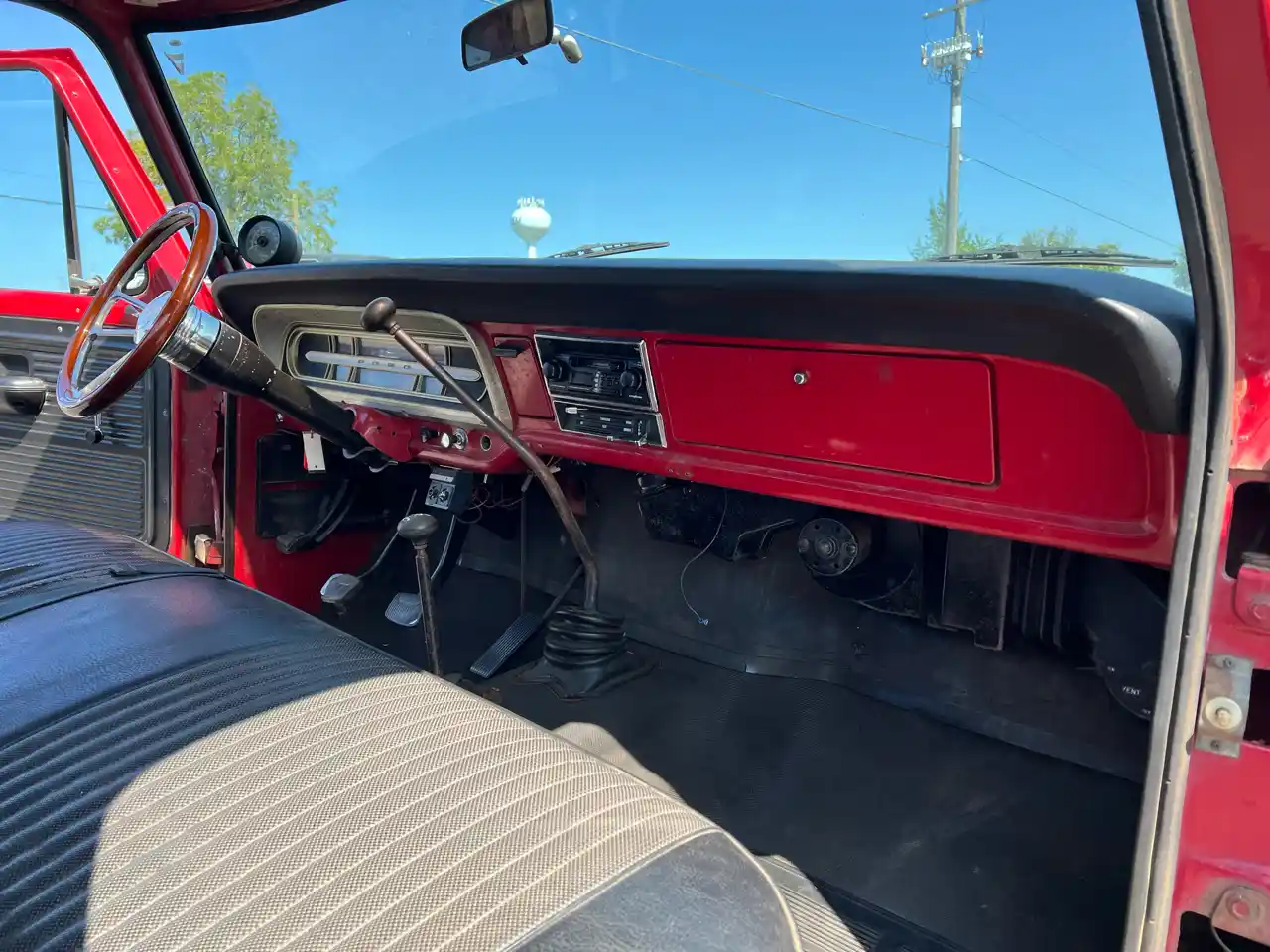 1972-ford-f250-highboy-for-sale-in-wisconsin-09