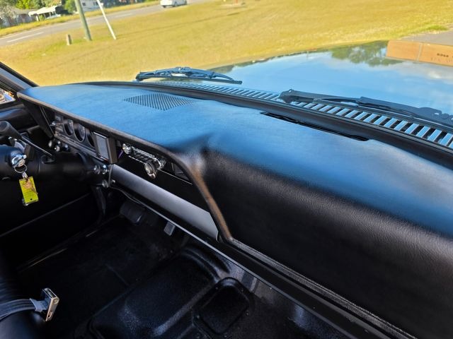 1974-jeep-wagoneer-for-sale-hope-mills-nc-32