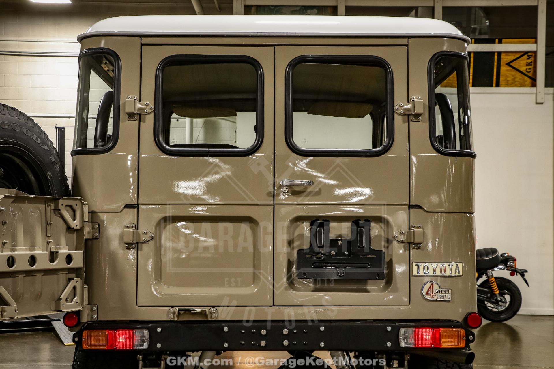 1975-toyota-land-cruiser-fj40 (117)