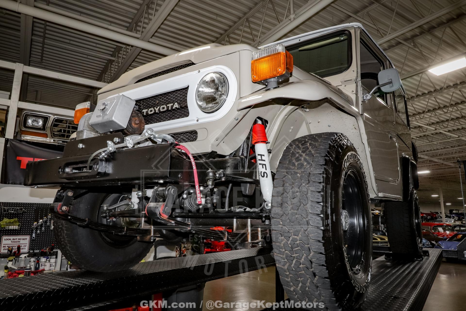 1975-toyota-land-cruiser-fj40 (32)
