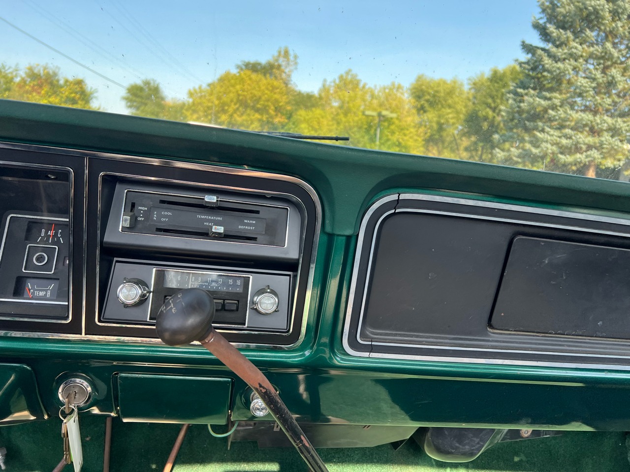 1977-ford-f150-ranger-short-bed (4)
