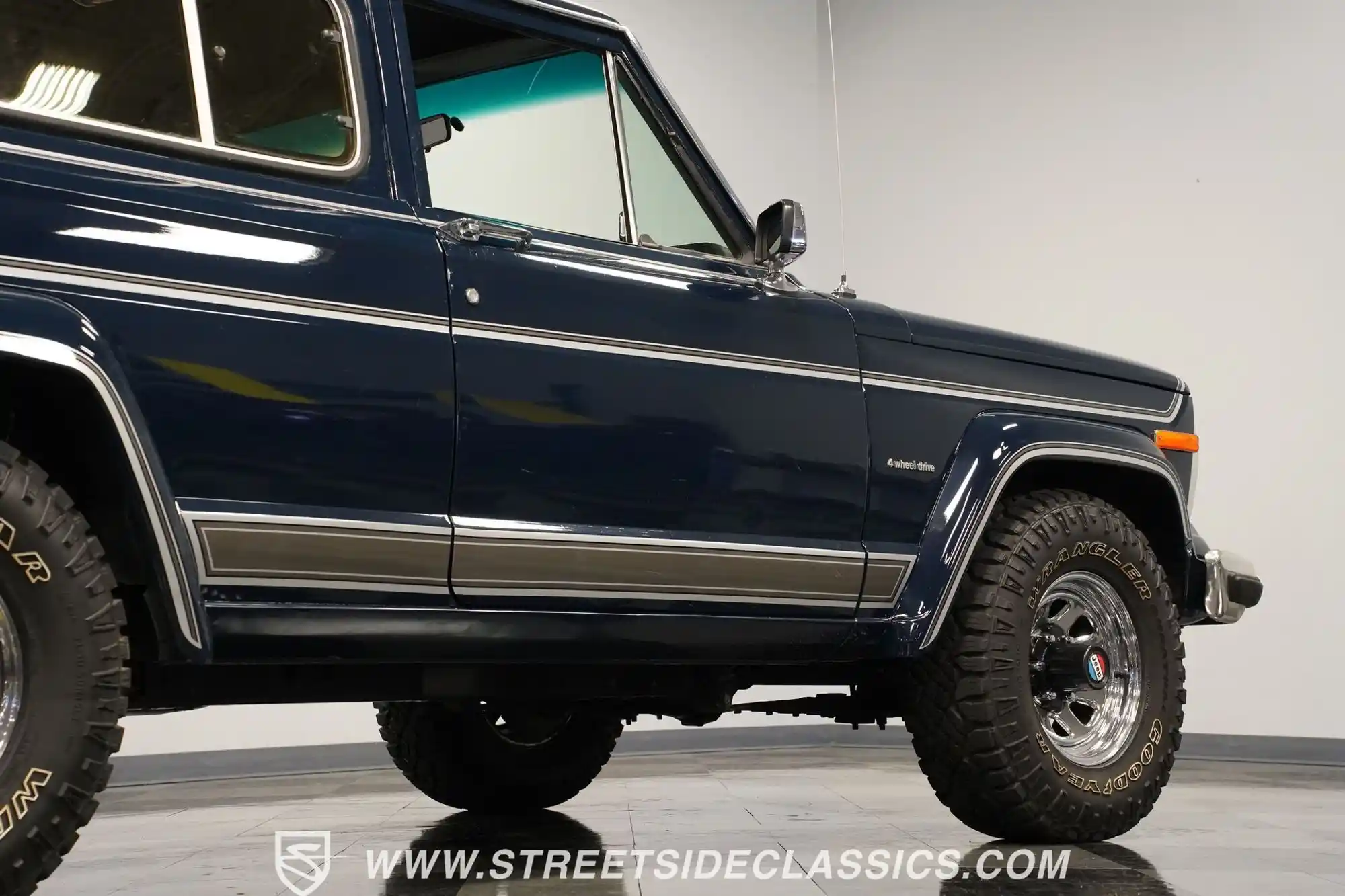 1980-jeep-cherokee-lardeo-for-sale-charlotte-nc-streetside-classics-23
