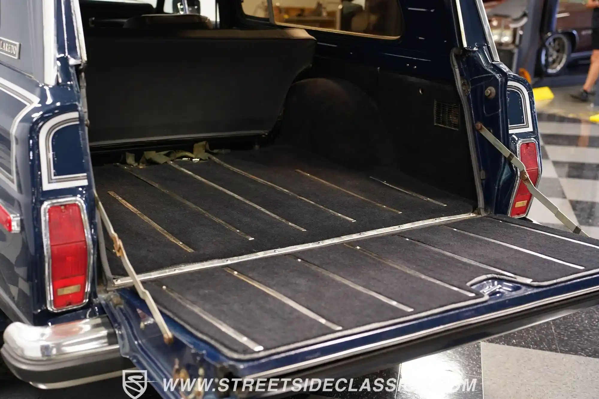 1980-jeep-cherokee-lardeo-for-sale-charlotte-nc-streetside-classics-31