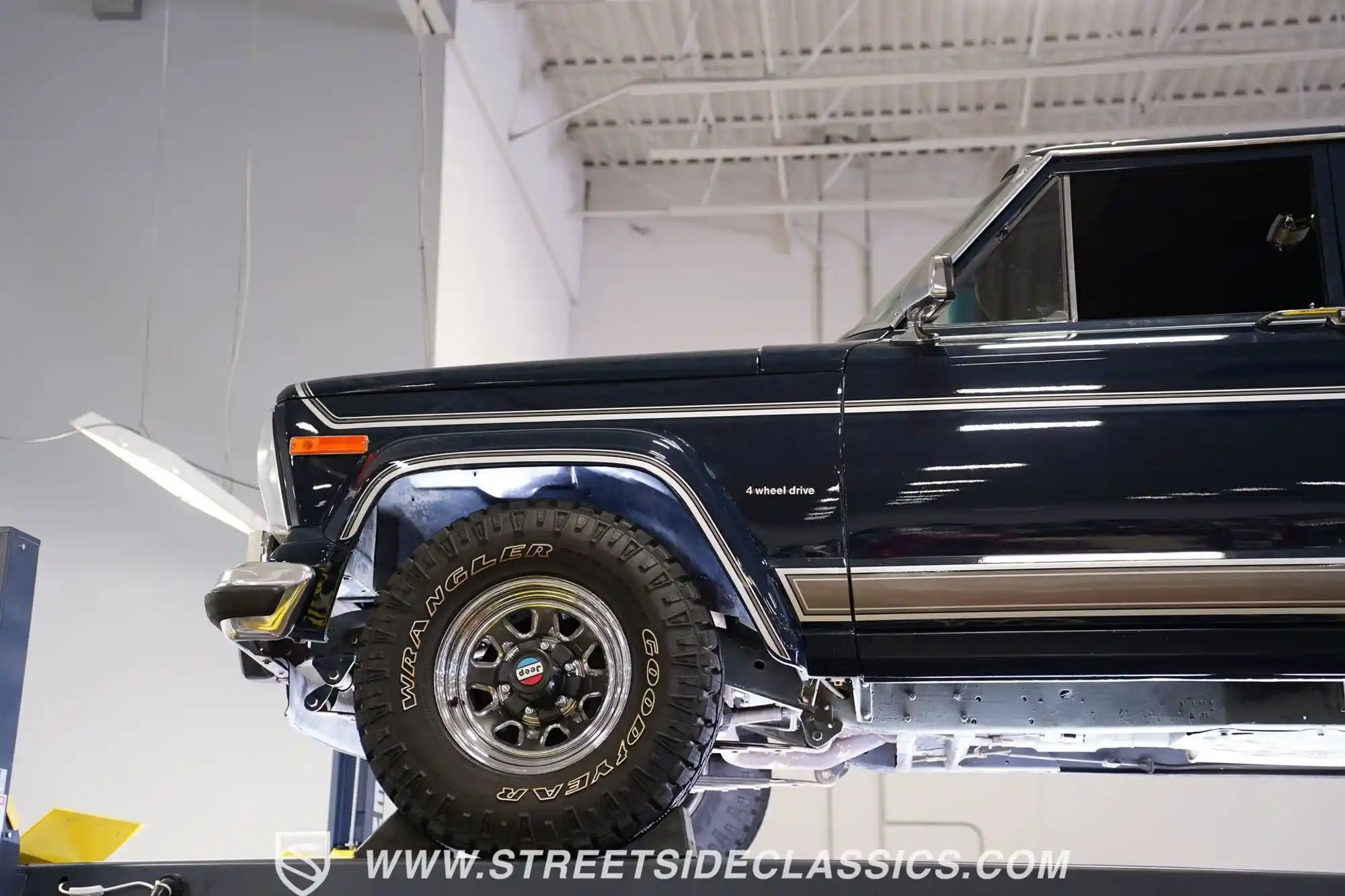 1980-jeep-cherokee-lardeo-for-sale-charlotte-nc-streetside-classics-36