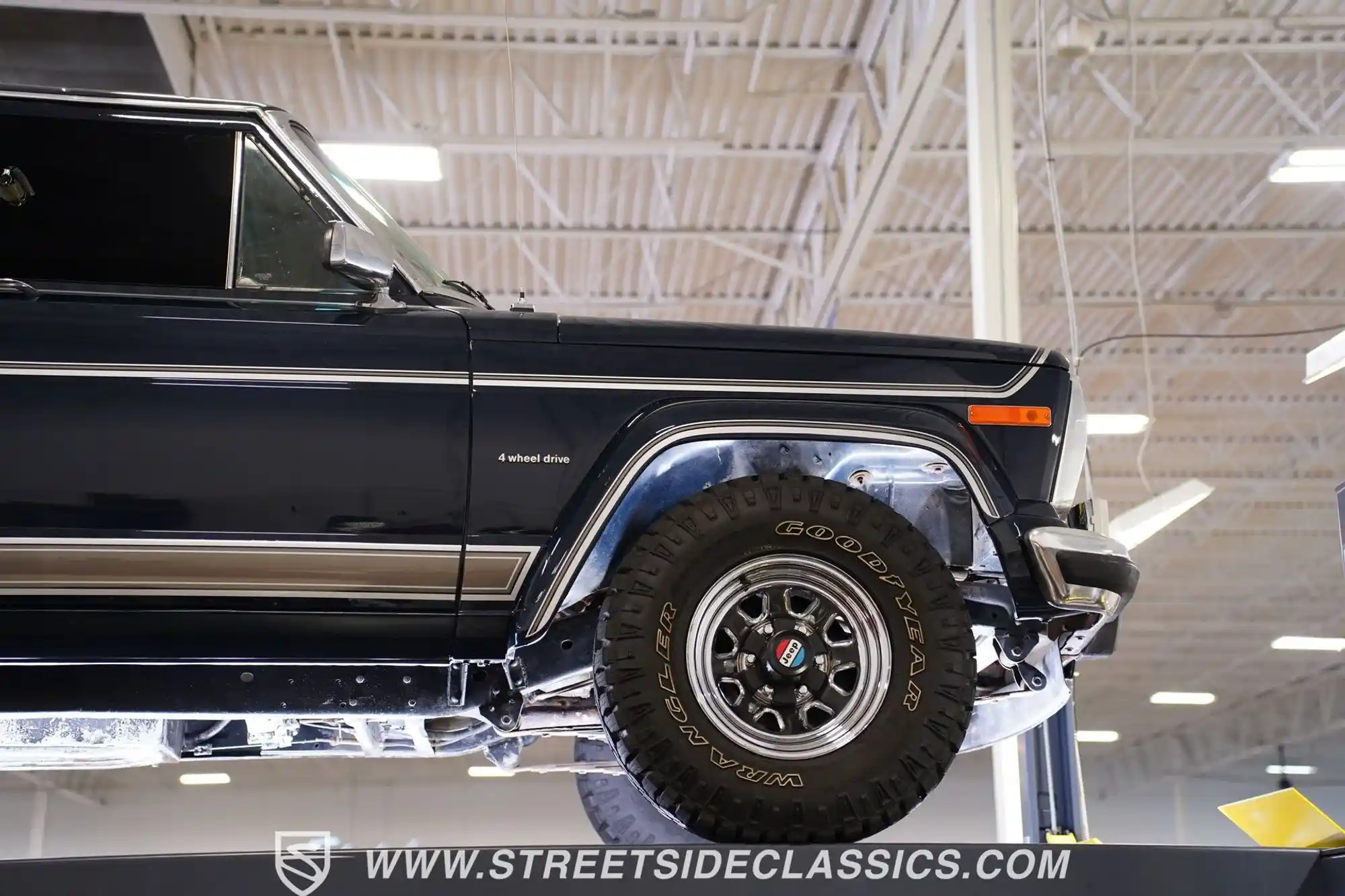 1980-jeep-cherokee-lardeo-for-sale-charlotte-nc-streetside-classics-38