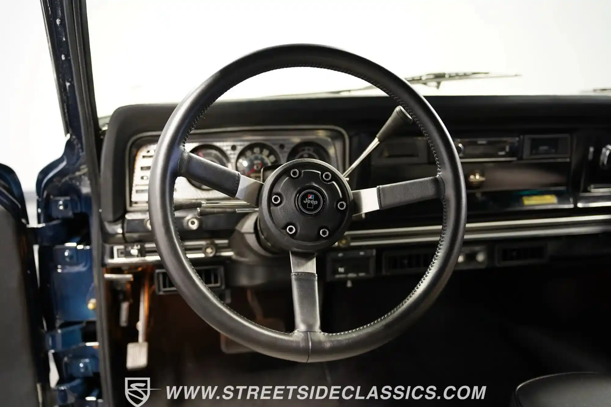 1980-jeep-cherokee-lardeo-for-sale-charlotte-nc-streetside-classics-44