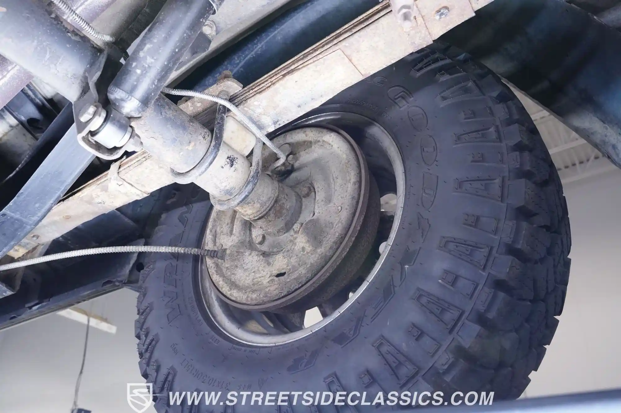 1980-jeep-cherokee-lardeo-for-sale-charlotte-nc-streetside-classics-72